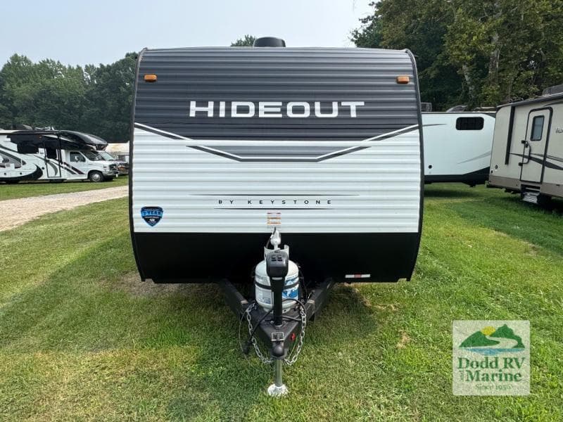 Pre-Owned 2023 Keystone Hideout 177RD - photo - 16