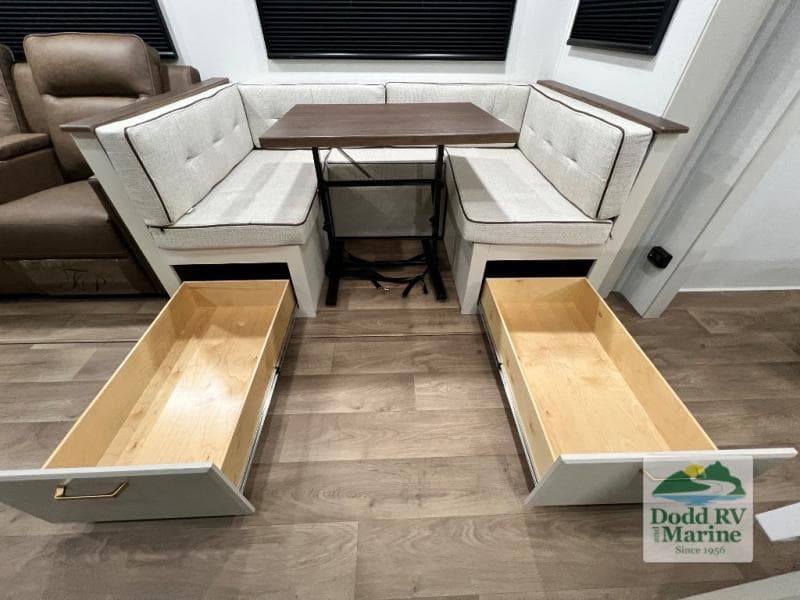 New 2027 Grand Design IMAGINE 2800BH - photo - 22