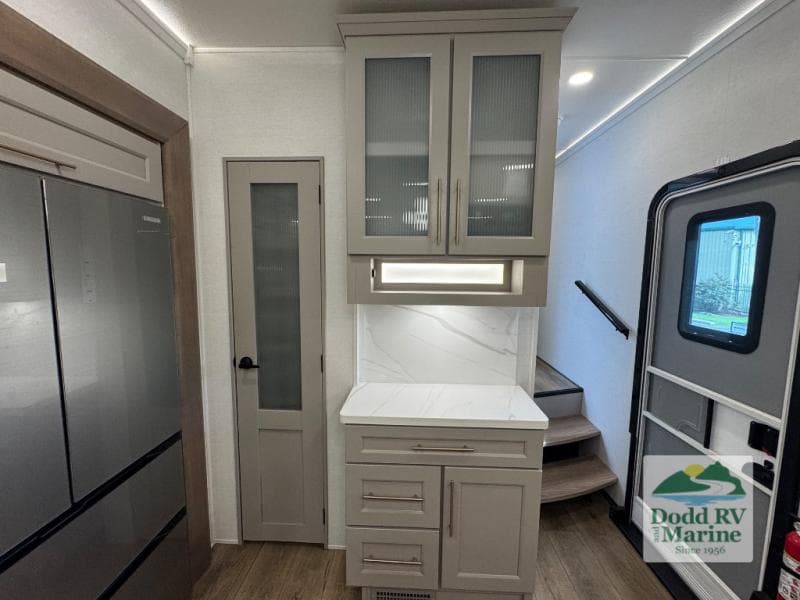 Pre-Owned 2025 Alliance PARADIGM 310RL - photo - 5