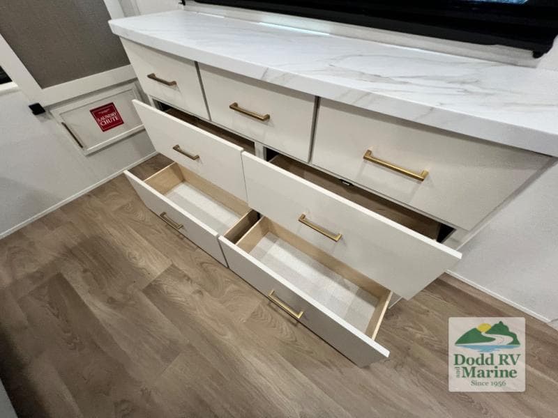 New 2027 Grand Design TRANSCEND XPLOR 345DQT - photo - 53