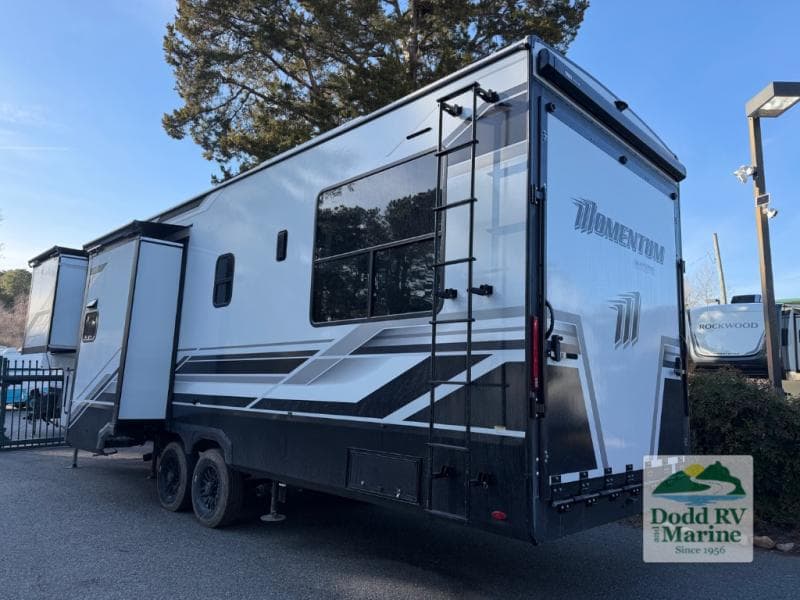 2026 Grand Design MOMENTUM G-CLASS 320G Photo in Yorktown VA 23692