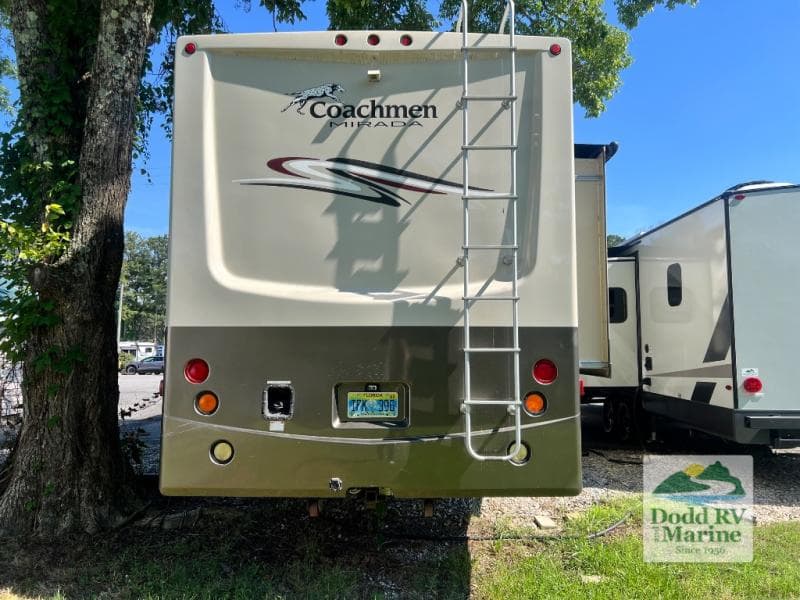 Pre-Owned 2015 Forest River Mirada 35BH - photo - 18