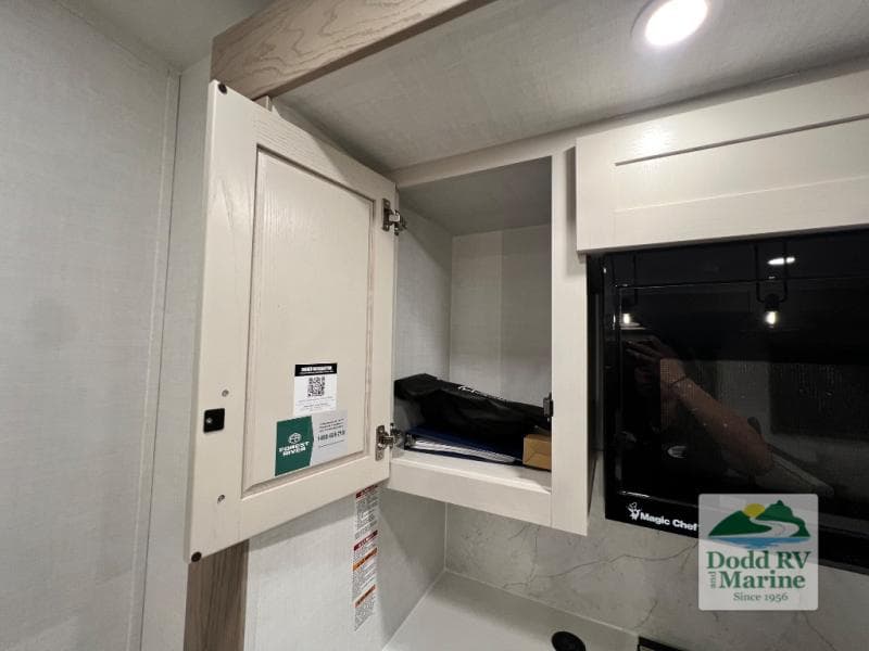 New 2027 Forest River ROCKWOOD SIGNATURE 8336BH - photo - 27