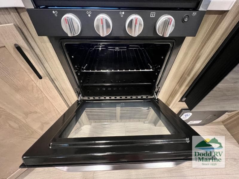 New 2027 Forest River ROCKWOOD ULTRA LITE 2606WS - photo - 22