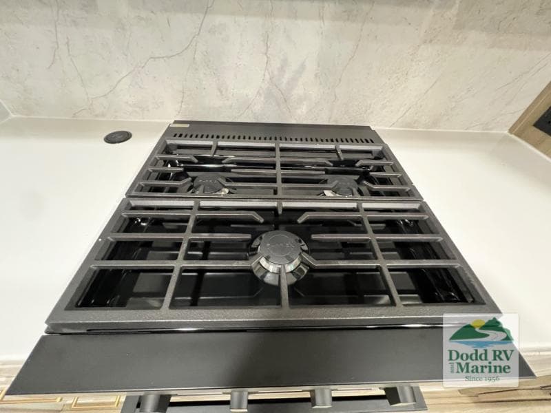 New 2027 Forest River ROCKWOOD SIGNATURE 8336BH - photo - 29