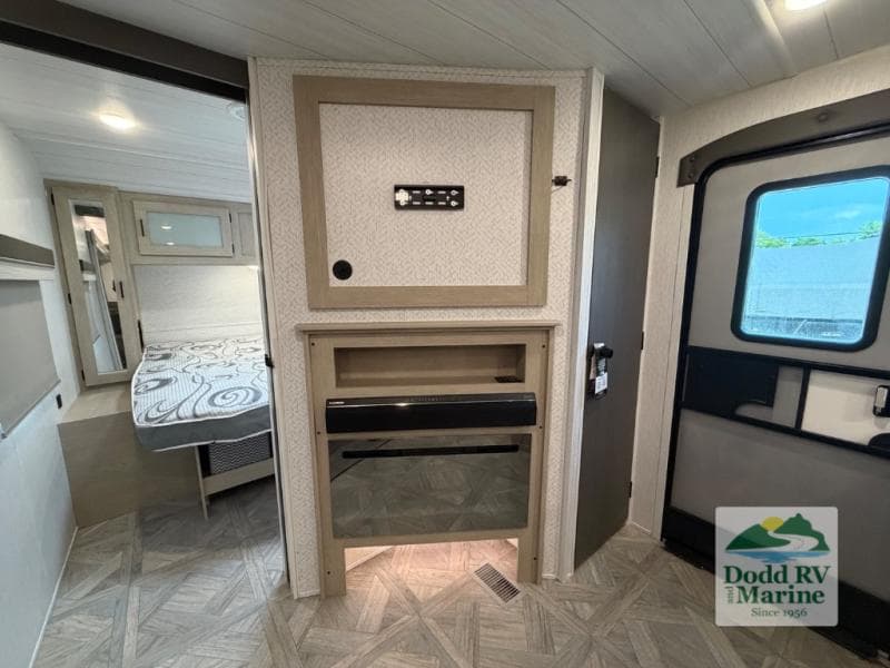 Pre-Owned 2023 Forest River SALEM CRUISE LITE 26DBUDX - photo - 18