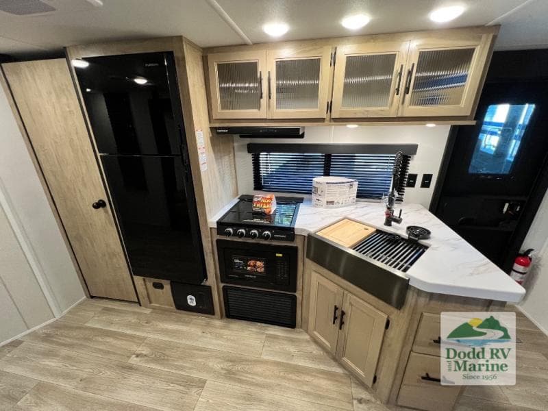 New 2027 Forest River CHEROKEE GREY WOLF 29TE - photo - 18