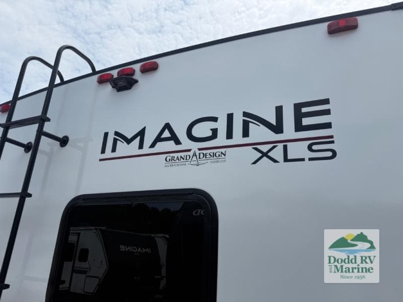 New 2027 Grand Design IMAGINE XLS 22RBE - photo - 34