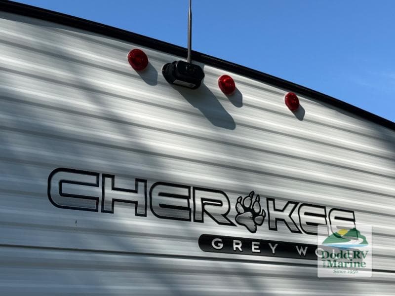 New 2027 Forest River CHEROKEE GREY WOLF 27GH-94 - photo - 44