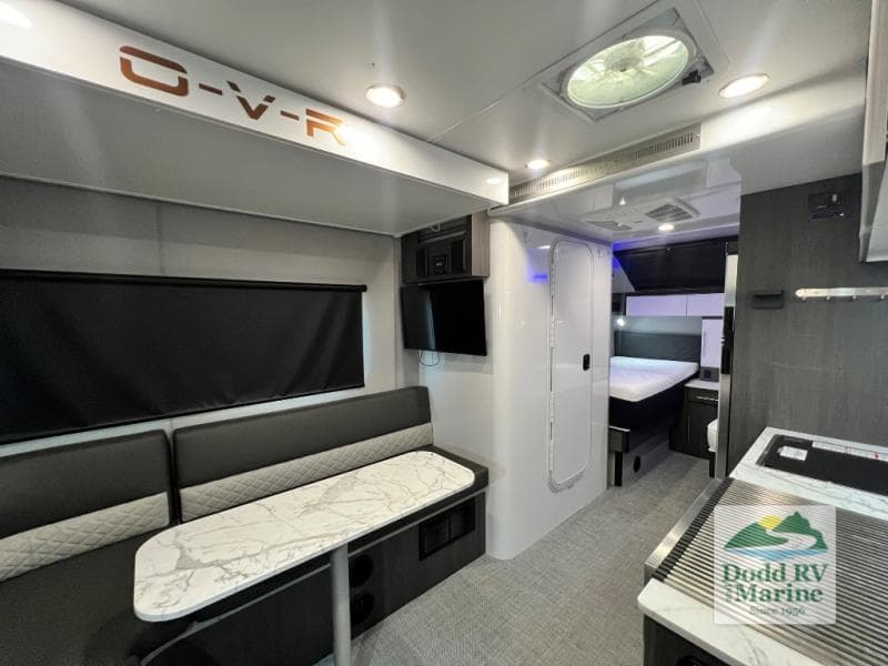 Pre-Owned 2024 Intech EXPEDITION OVR - photo - 11
