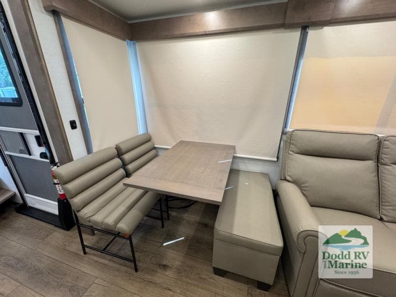 Pre-Owned 2025 Alliance PARADIGM 310RL - photo - 17