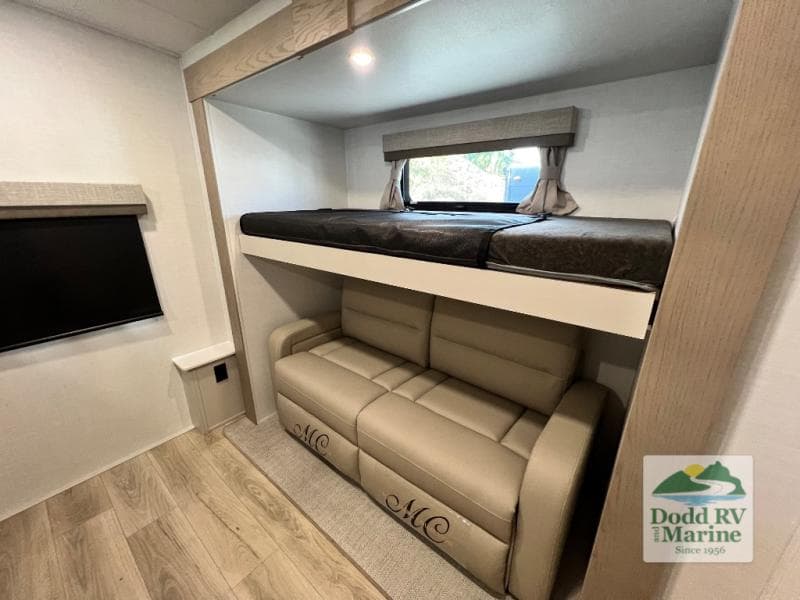 New 2027 Forest River ROCKWOOD SIGNATURE 8336BH - photo - 20