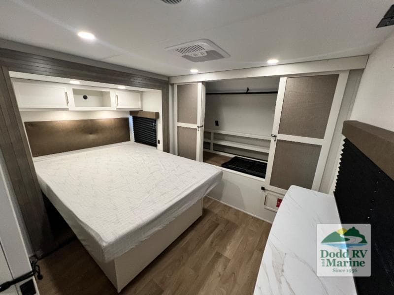 New 2027 Grand Design TRANSCEND XPLOR 345DQT - photo - 43