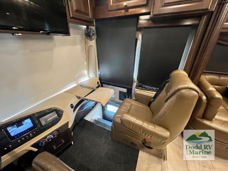 Pre-Owned 2017 Tiffin ALLEGRO BUS 37AP - photo - 6