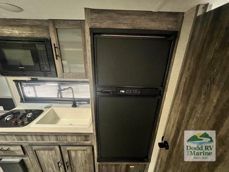 Pre-Owned 2021 Forest River WILDWOOD 177BHX - photo - 11