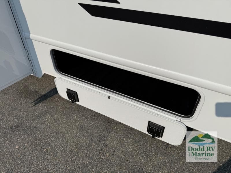 New 2027 Thor Motor Coach FOUR WINDS 31E - photo - 62