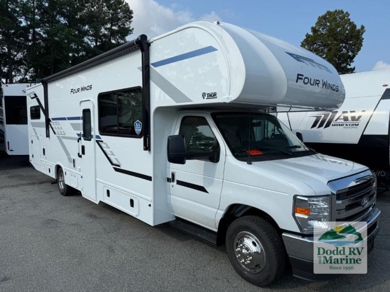 2027 Thor Motor Coach FOUR WINDS 31E Photo in Yorktown VA 23692