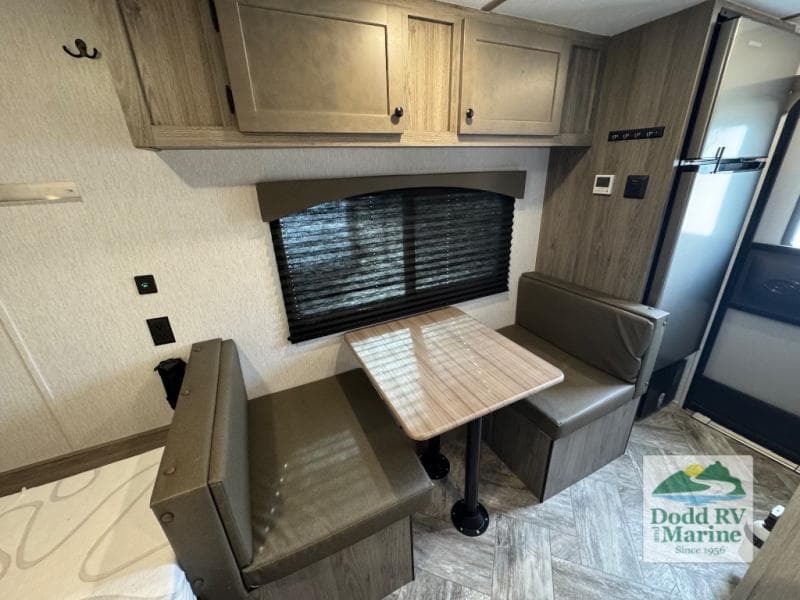 Pre-Owned 2024 Sunlite Sun LIte 16BH - photo - 8