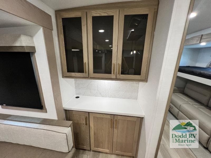 New 2027 Forest River ROCKWOOD SIGNATURE 8336BH - photo - 12