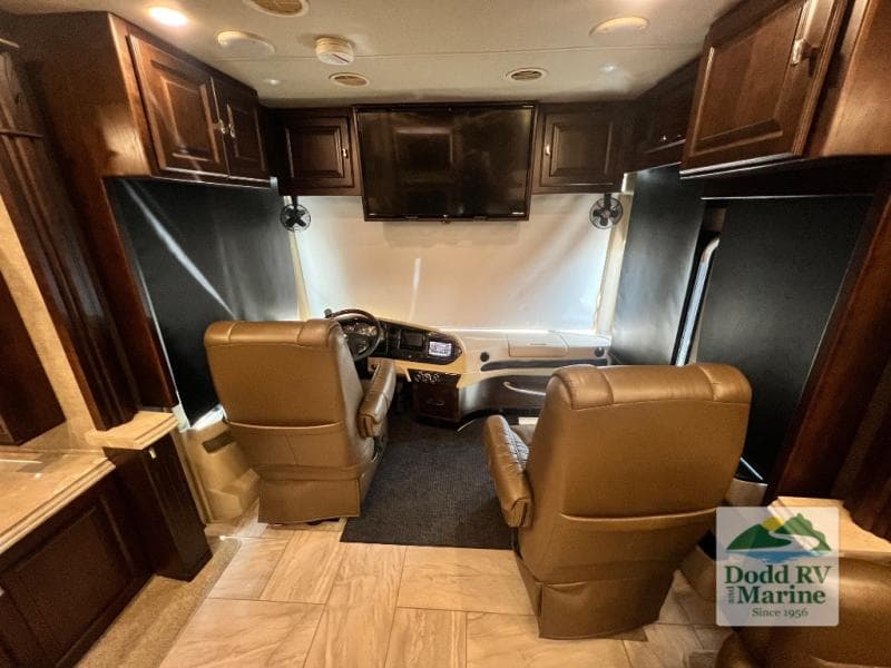Pre-Owned 2017 Tiffin ALLEGRO BUS 37AP - photo - 7