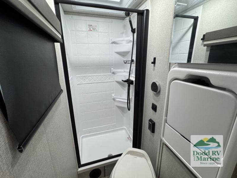 Pre-Owned 2024 Grand Design IMAGINE 15BH - photo - 16