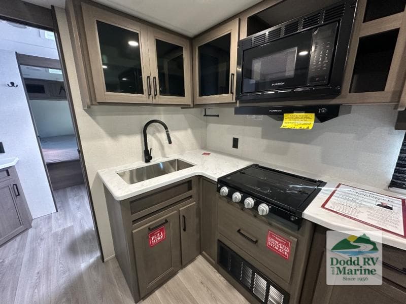 New 2026 Grand Design TRANSCEND 245RLT - photo - 8