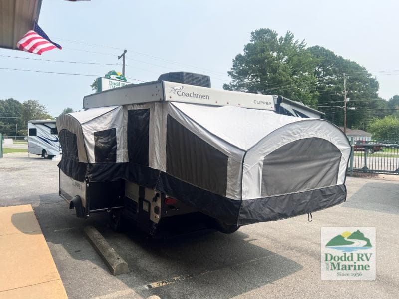 Pre-Owned 2022 Coachmen CLIPPER 1285SST - photo - 8