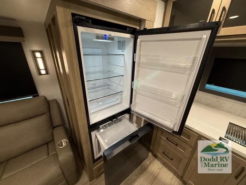New 2026 Forest River ROCKWOOD SIGNATURE 8263MBR - photo - 9