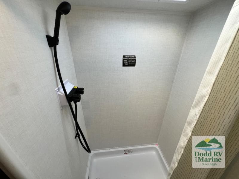New 2027 Forest River ROCKWOOD GEO PRO 17BLE - photo - 28