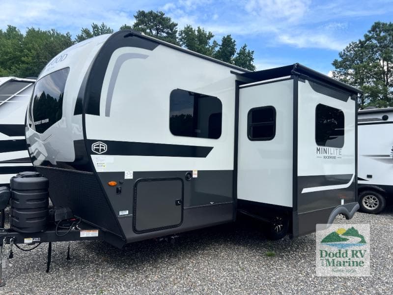 Pre-Owned 2026 Forest River MINI LITE 2205S - photo - 17