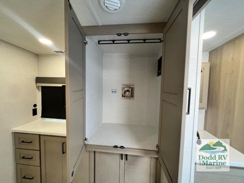 New 2026 Forest River ROCKWOOD MINI LITE 2523MBR - photo - 38