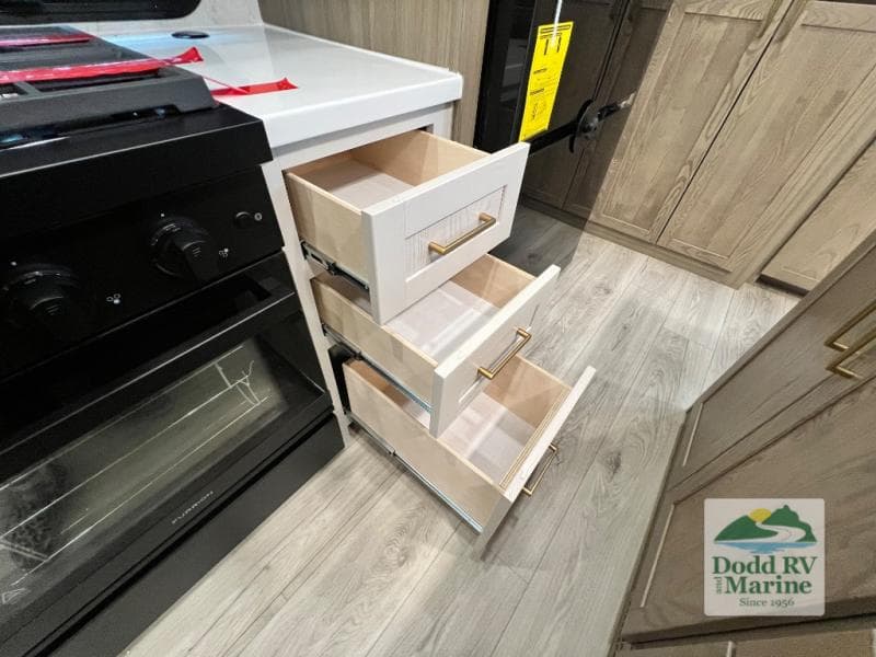 New 2027 Forest River ROCKWOOD SIGNATURE 401SFB - photo - 20