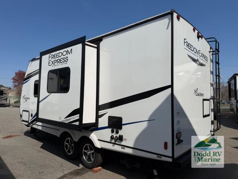 Pre-Owned 2023 Coachman Freedom Express 192RBS - photo - 30