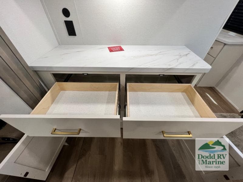 New 2027 Grand Design TRANSCEND XPLOR 345DQT - photo - 8