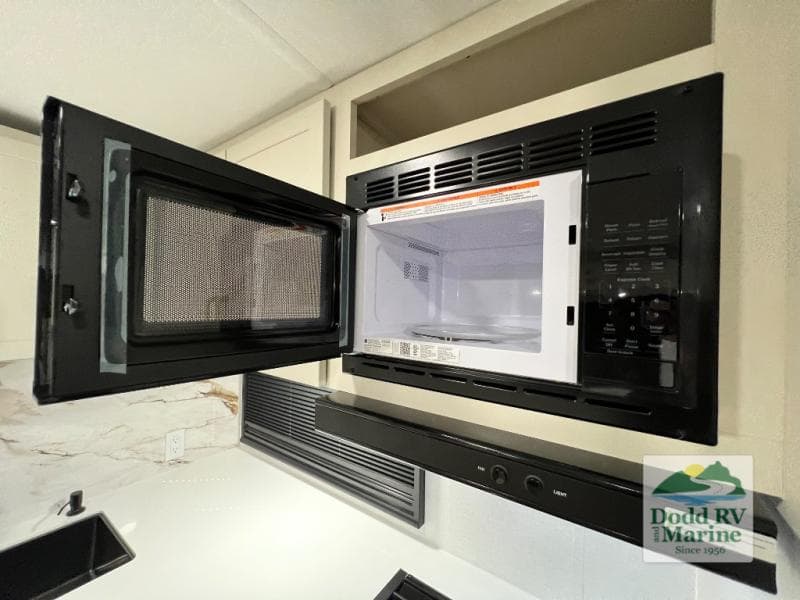 Pre-Owned 2027 Grand Design IMAGINE 2600RB - photo - 26