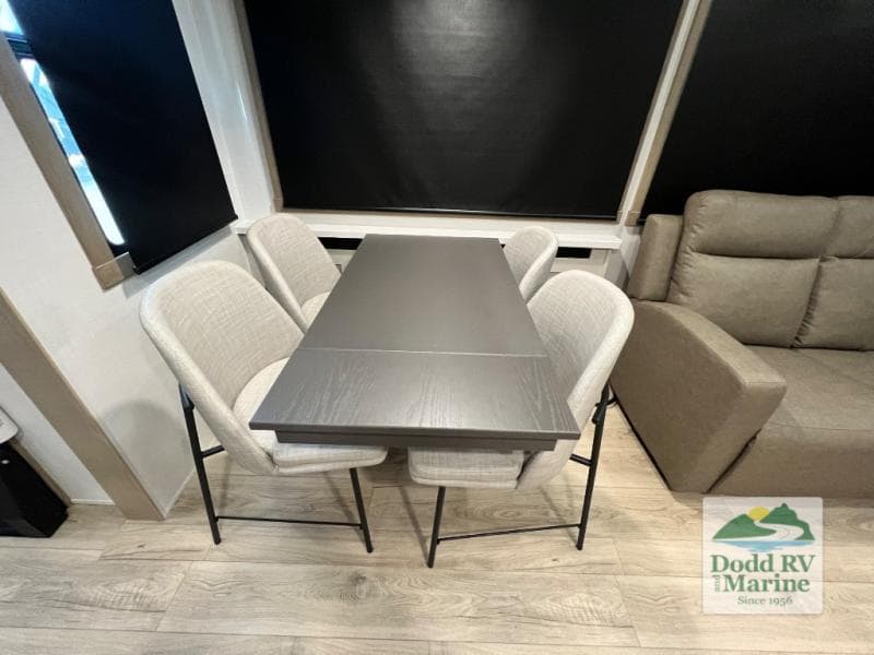 New 2027 Forest River ROCKWOOD SIGNATURE 401SFB - photo - 33