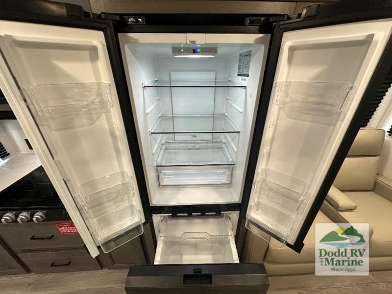 New 2026 Grand Design TRANSCEND XPLOR 25MLX - photo - 16