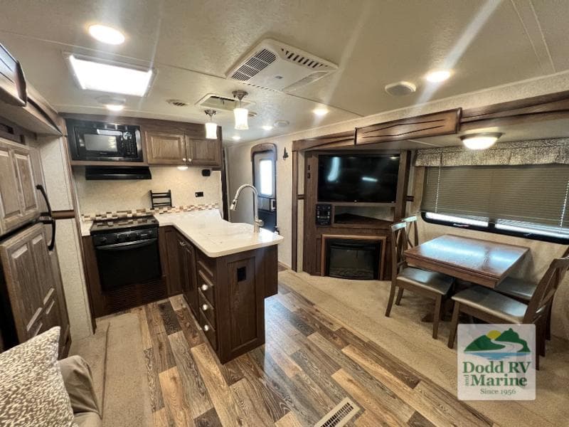 2016 Forest River, Inc. WINDJAMMER 3029W Photo in Yorktown VA 23692