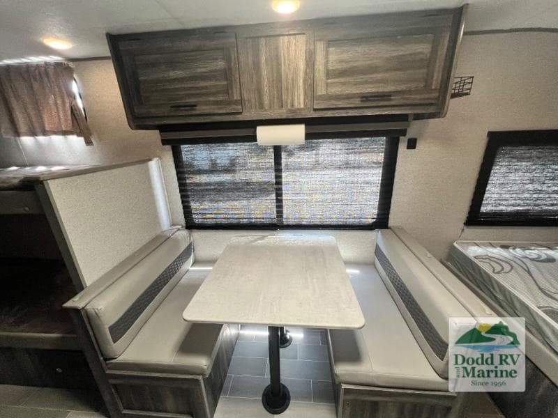 Pre-Owned 2021 Forest River WILDWOOD 177BHX - photo - 5