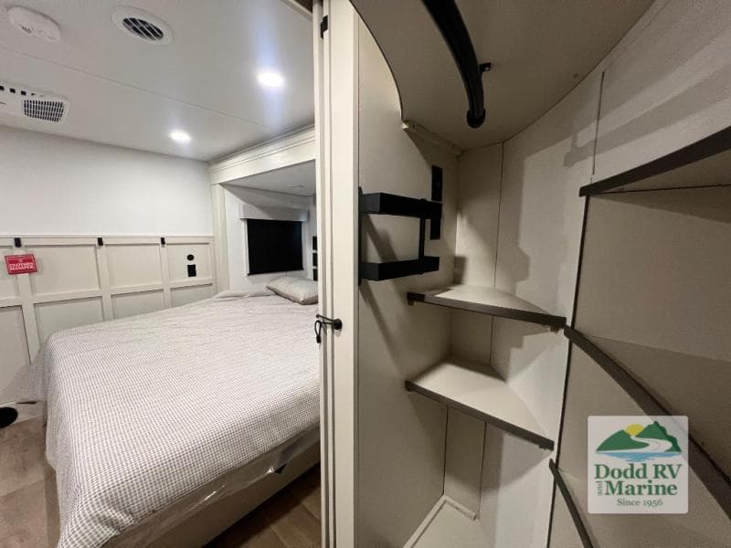 New 2026 Grand Design SOLITUDE 310GK - photo - 36