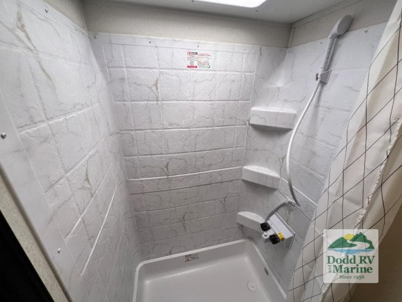 New 2027 Forest River CHEROKEE 26KF - photo - 38