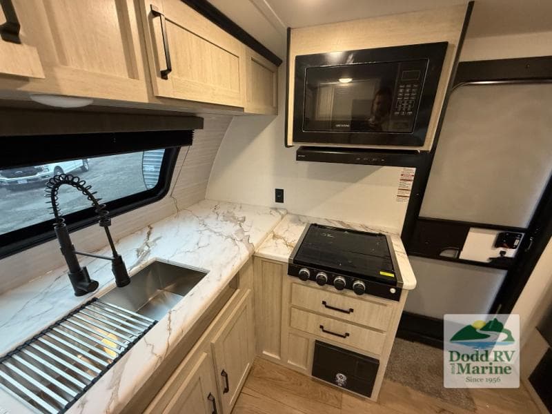 New 2026 Forest River PUMA CAMP EDITION 211FKCE-1 - photo - 7