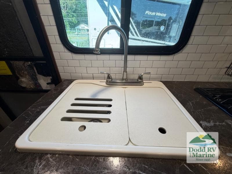 Pre-Owned 2017 Jayco Jayfeather X213 - photo - 15