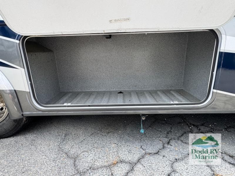 Pre-Owned 2017 Forest River FORESTER 2401R - photo - 26