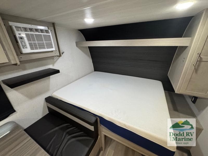 Pre-Owned 2024 Keystone SPRINGDALE 1800BH - photo - 15