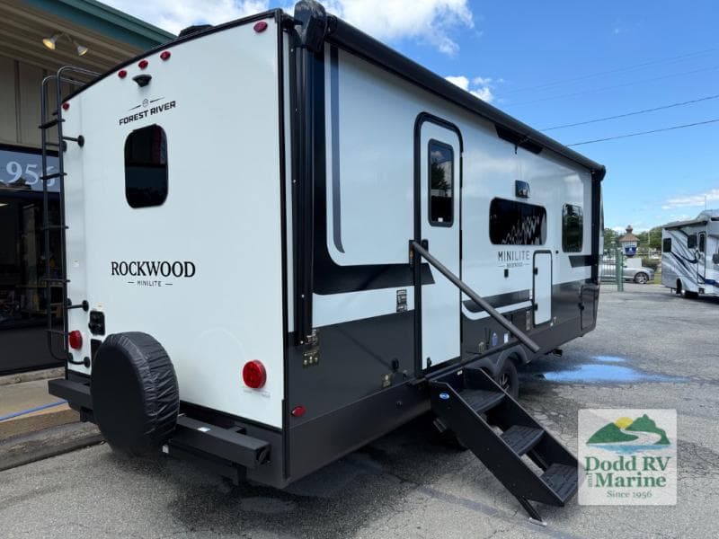 2027 Forest River ROCKWOOD MINI LITE 2525RB Photo in Yorktown VA 23692