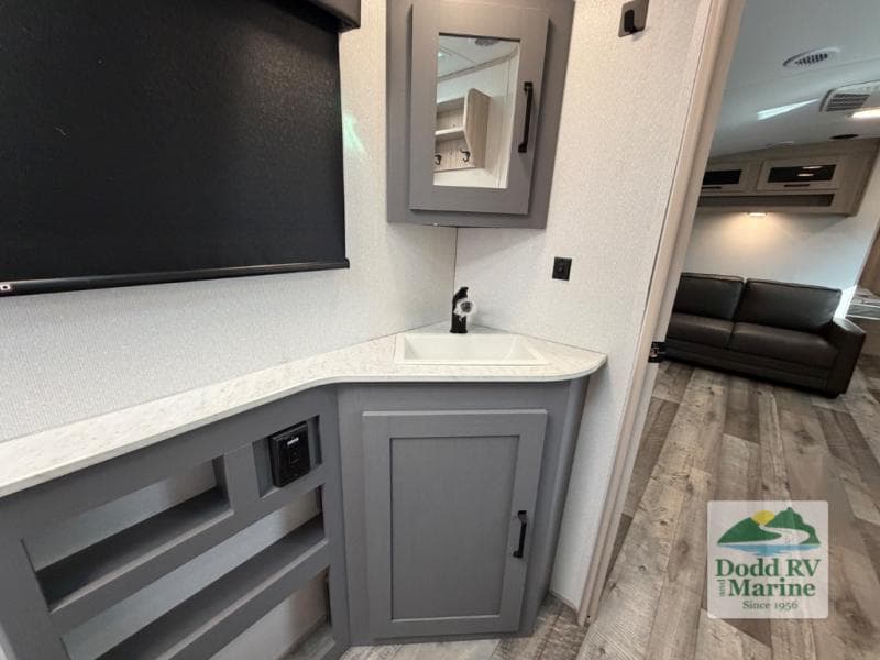 Pre-Owned 2022 Heartland Sundance 265BH - photo - 19