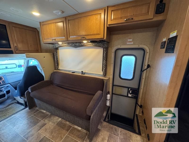 2016 Thor Four Winds 31W Photo in Yorktown VA 23692