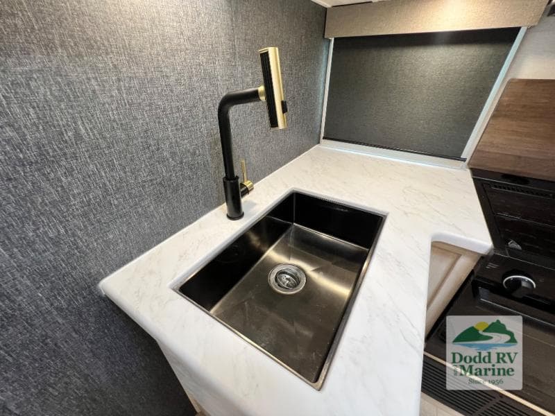 Pre-Owned 2026 Forest River, Inc. Surveyor Legend 303BHLE - photo - 26