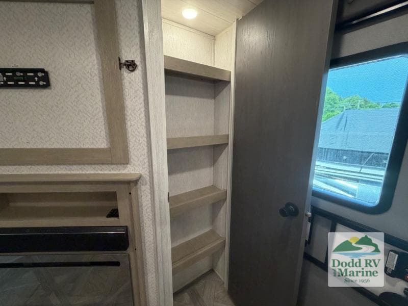 Pre-Owned 2023 Forest River SALEM CRUISE LITE 26DBUDX - photo - 21